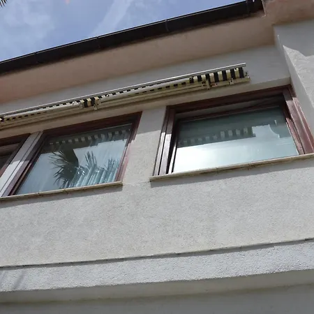 Apartment Mira